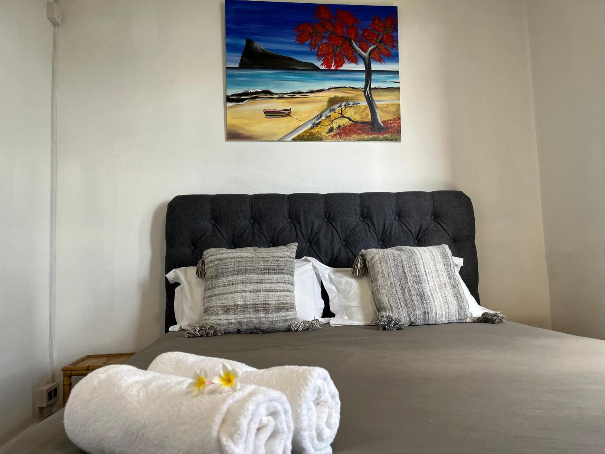 Cosy 2 Bedrooms Apts In Pereybere -Seasons Break Apartment Pereybere Beach Exterior foto